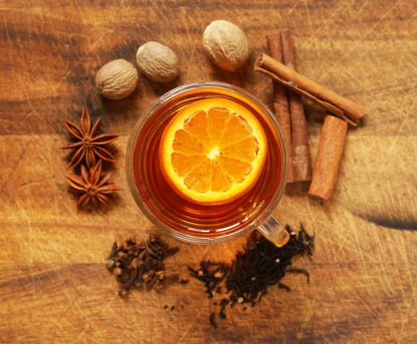 Tarçın, anason, karanfil baharat kış çayı-