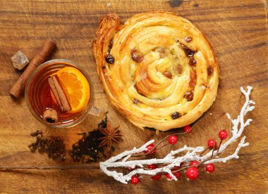 Tarçın, anason, karanfil baharat kış çayı-