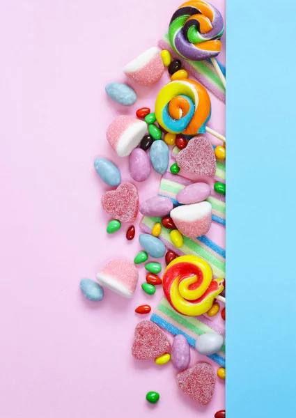 Dulce multicolor drages dulces y dulces de gelatina — Foto de Stock