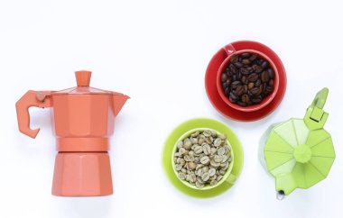 Yeşil ve siyah kahve fincan kavramı