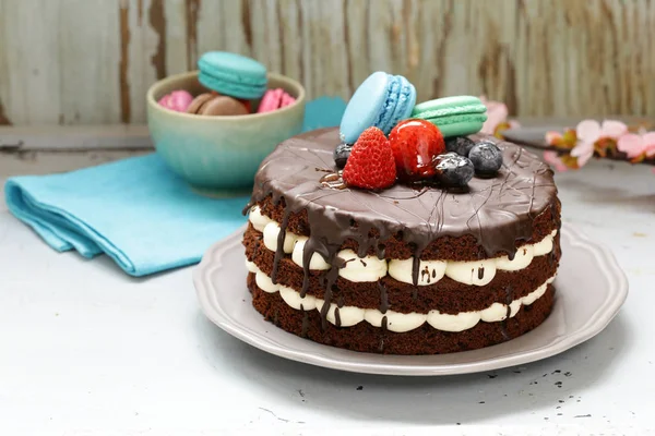  Çikolatalı kek vanilyalı krema ile bir tatlı bir tatil için değil.