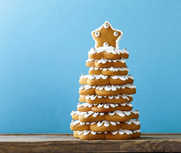 Gingerbread Noel ağacı süsleme ve tatlı tatil için için — Stok fotoğraf