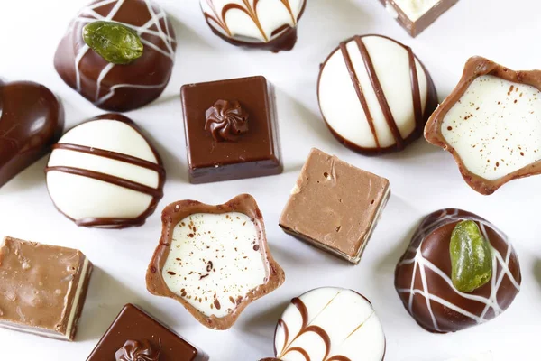 Válogatott Csokoládé Cukorka Desszert Kezeli — Stock Fotó