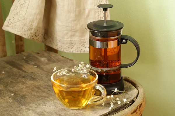 Kettle French Press Fragrant Tea Wooden Table — Stock Photo, Image