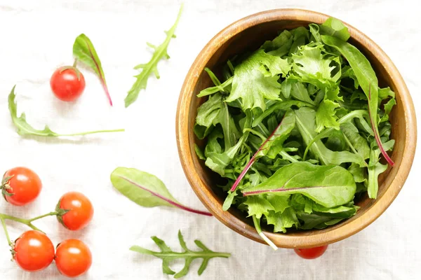 Verschiedene Grüne Salatblätter Für Eine Gesunde Mahlzeit — Stockfoto