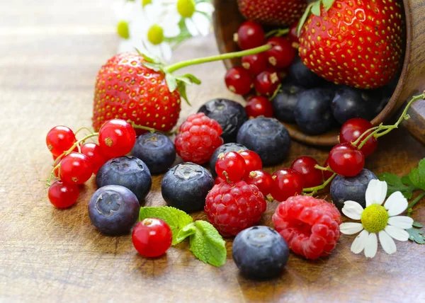 Mix Fresh Organic Berries Sweet Healthy Food — Stock Photo, Image