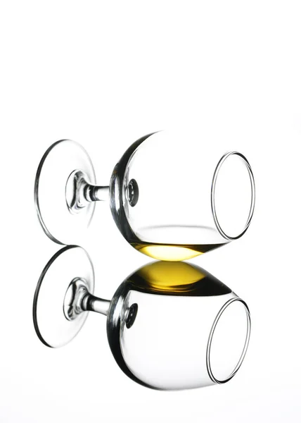 Vetro Con Cognac Fondo Bianco — Foto Stock