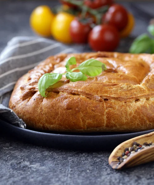 Torta Fatta Casa Con Pesce Rosso Pranzo — Foto Stock