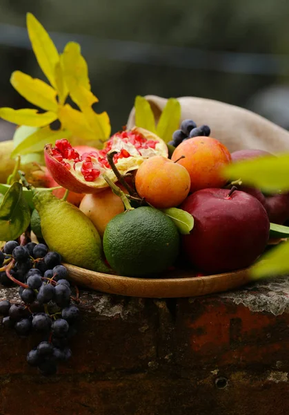 Frutas Naturais Orgânicas Para Uma Dieta Saudável — Fotografia de Stock