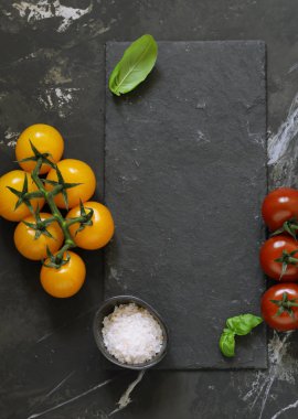 Gıda menüsü, siyah grafit ve domates için arkaplan