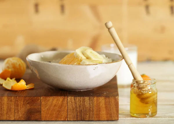 Requesón Orgánico Fresco Con Bayas Frutas Para Desayuno — Foto de Stock