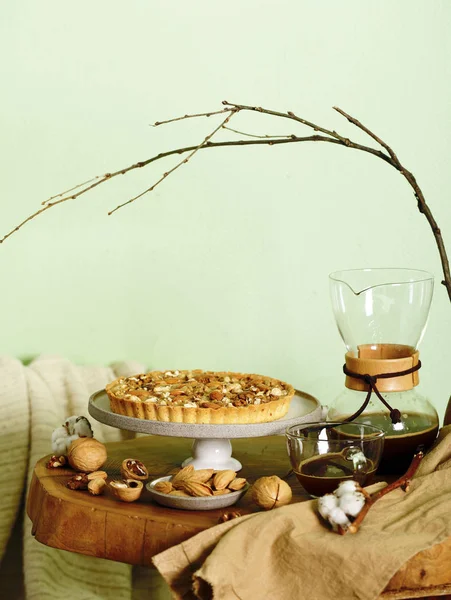Nussige Torte Mit Mandeln Und Karamell — Stockfoto