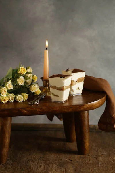 Tiramisu Italiensk Dessert För Romantisk Middag — Stockfoto