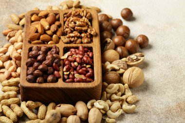 Sağlıklı beslenmek için doğal organik fındık