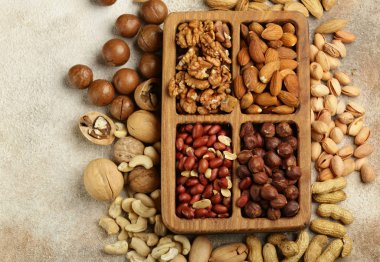 Sağlıklı beslenmek için doğal organik fındık