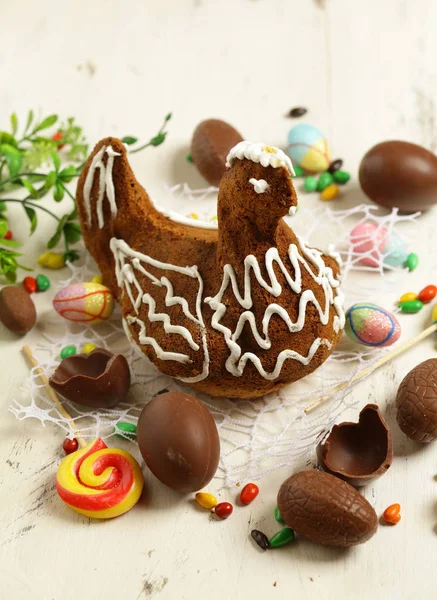 Chocolate Easter Cake Chicken Decorative Eggs — Stock Photo, Image