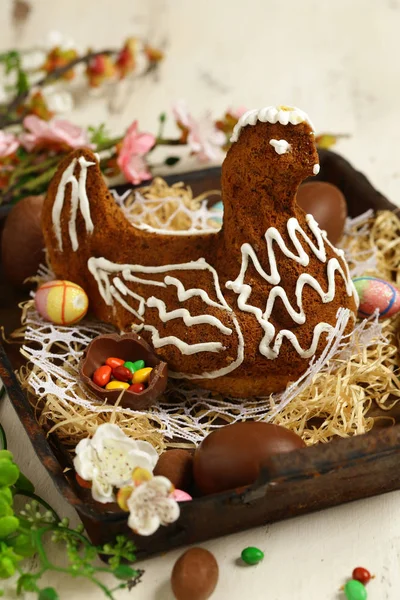 Chocolate Easter Cake Chicken Decorative Eggs — Stock Photo, Image