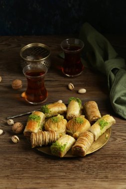 Geleneksel doğu tatlıları fındıklı baklava