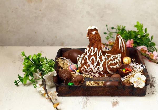 Chocolate Easter Cake Chicken Decorative Eggs — Stock Photo, Image