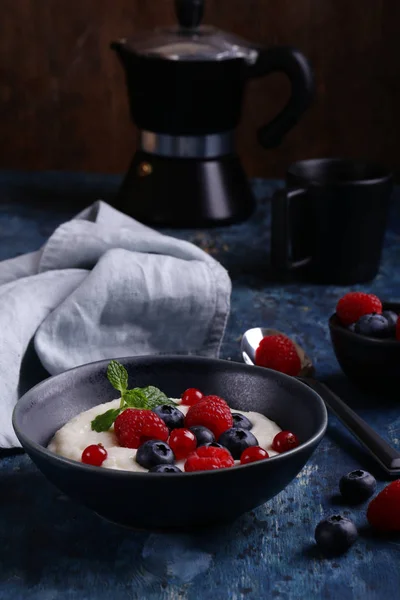 Semolina Porridge Healthy Breakfast — 图库照片