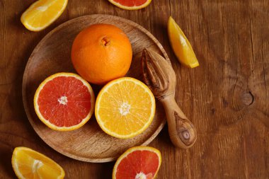 Meyve suyu için taze organik portakallar