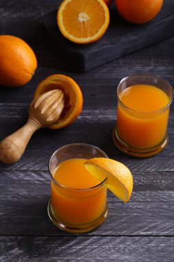 Meyve suyu için taze organik portakallar