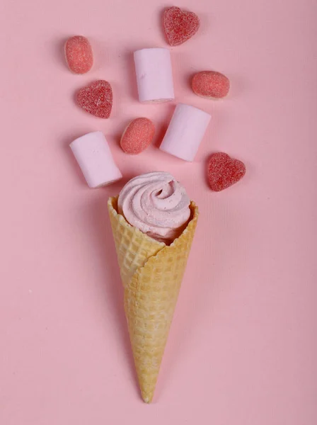 Pink Marshmallows Waffle Cone — Stock Photo, Image