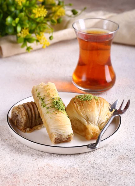 Tradiční Turecké Sladkosti Baklava Ořechy — Stock fotografie