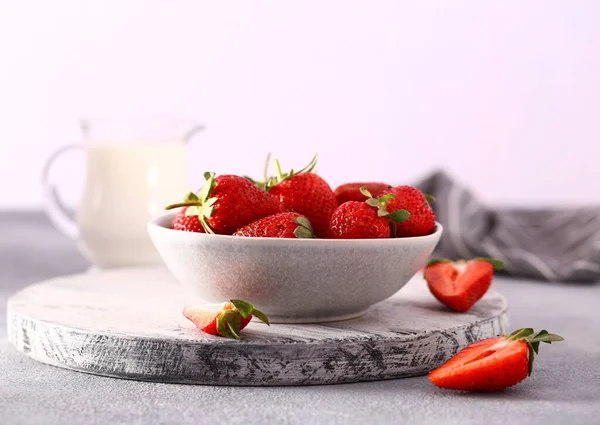 Fresh Organic Strawberries Breakfast — Stock Photo, Image