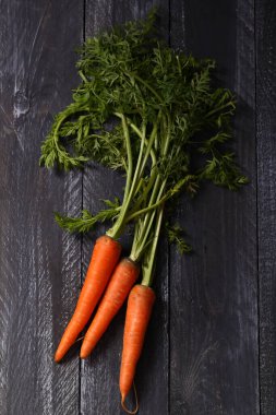 Sağlıklı beslenme için taze organik havuç.