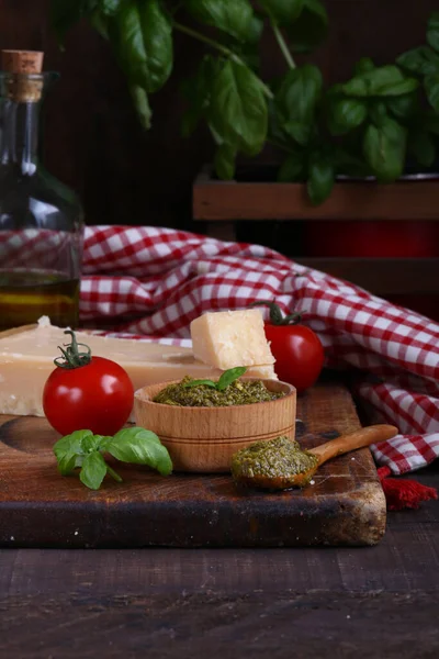 Italian Basil Cheese Pesto Sauce — Stock Photo, Image