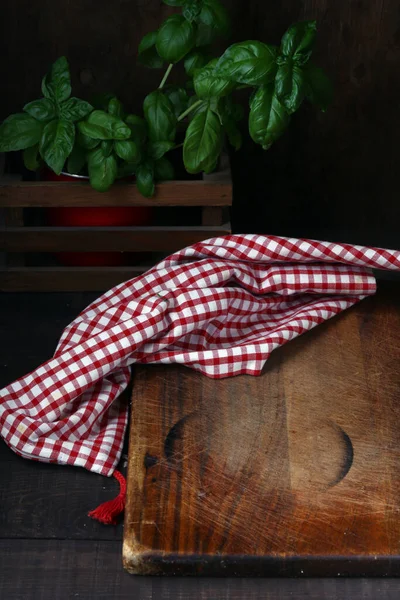 ナプキンでキッチン木製の背景 — ストック写真