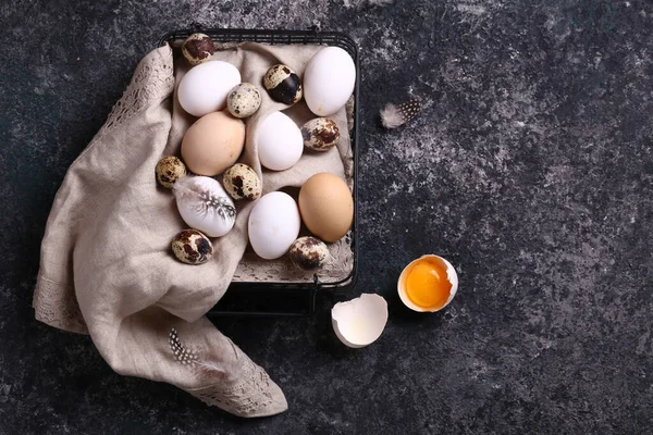 Organic Fresh Chicken Quail Eggs — Stock Photo, Image