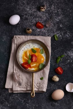 Kahvaltıda tavada yumurta.