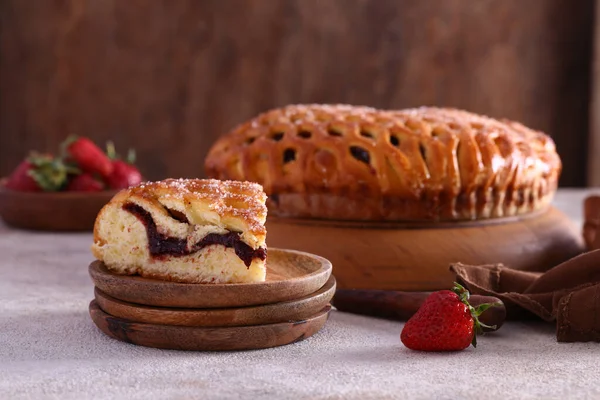 Homemade Sweet Cake Strawberry Jam Table — Stock Photo, Image