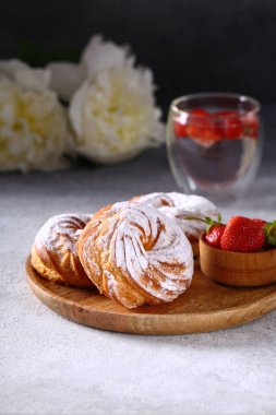 Tatlı ve tatlı için şekerli donutlar