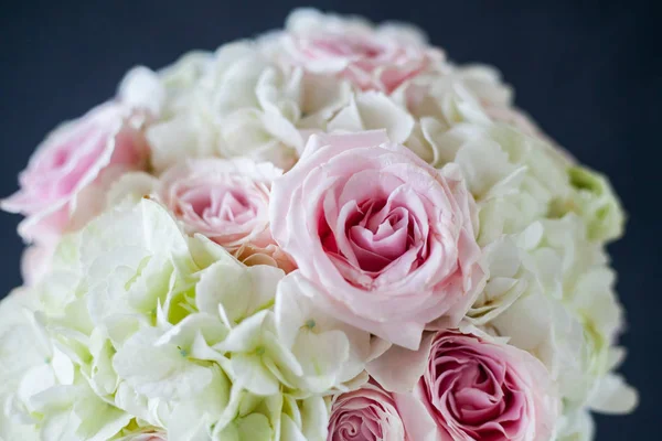 Bellissimo bouquet per matrimonio — Foto Stock