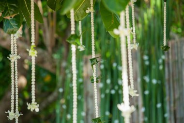 Düğün çiçek süslemeleri 