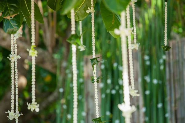 Düğün çiçek süslemeleri 