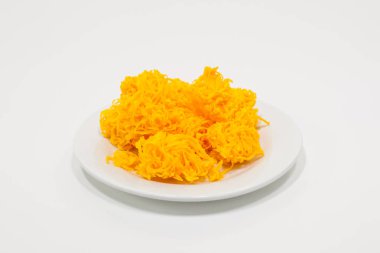 Yumurta sarısı ve su ile karıştırılarak un gelen Tayland yapılmış tatlı