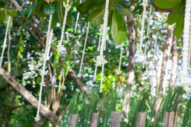 Düğün çiçek süslemeleri 