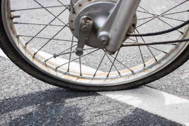 eski motosiklet lastik lastikleri