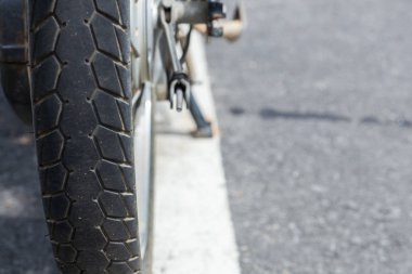 eski motosiklet lastik lastikleri