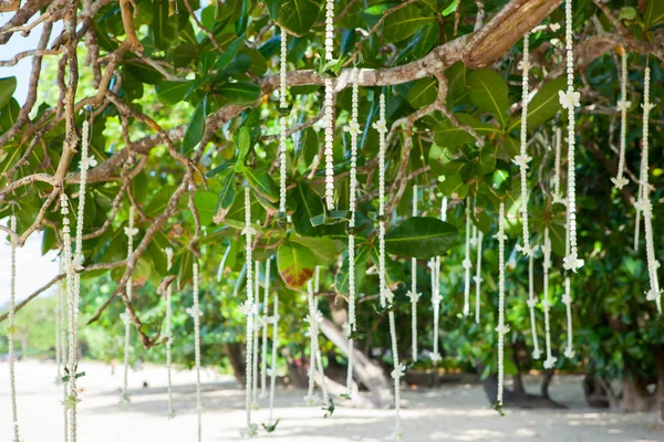 Düğün çiçek süslemeleri 