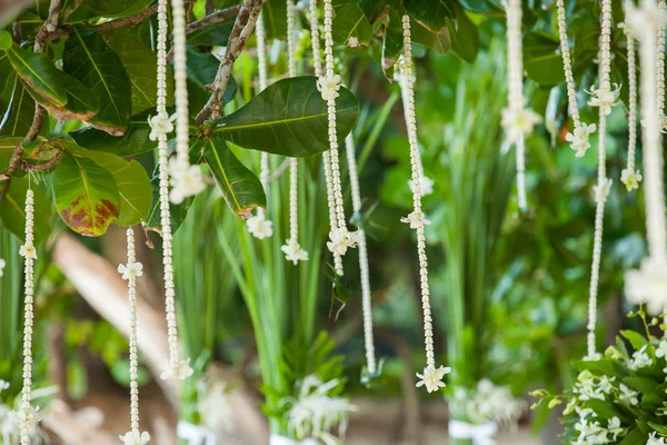 Düğün çiçek süslemeleri 