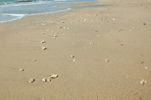 Mer et sable à Khao Lak, Thaïlande . — Photo
