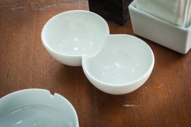 Bardak aperatifler için düğün yemeği için hazırlanmıştır