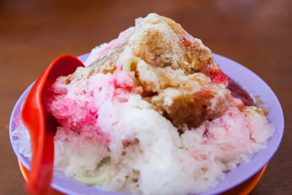 Cendol επιδόρπιο με gula Melaka σιρόπια — Φωτογραφία Αρχείου