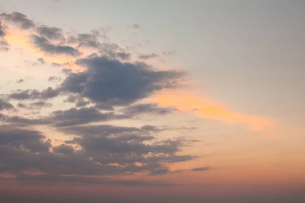 Tło Nieba Chmurami Zachodzie Słońca — Zdjęcie stockowe