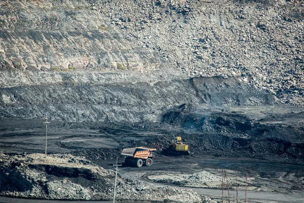 Mijnbouw Dump Trucks Werken Kolenmijn Gebruikt Als Een Bron Van — Stockfoto